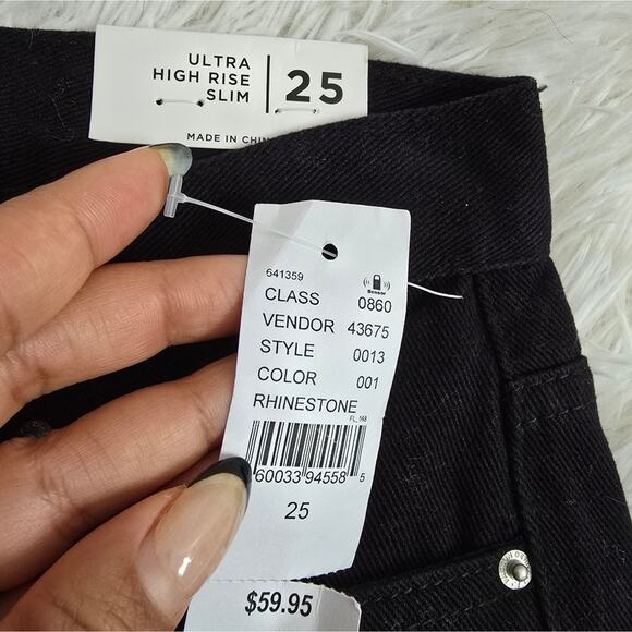 PacSun Women's Black Butterfly Bedazzled High Rise Slim Button Fly Jeans NWT 25 - Picture 9 of 15